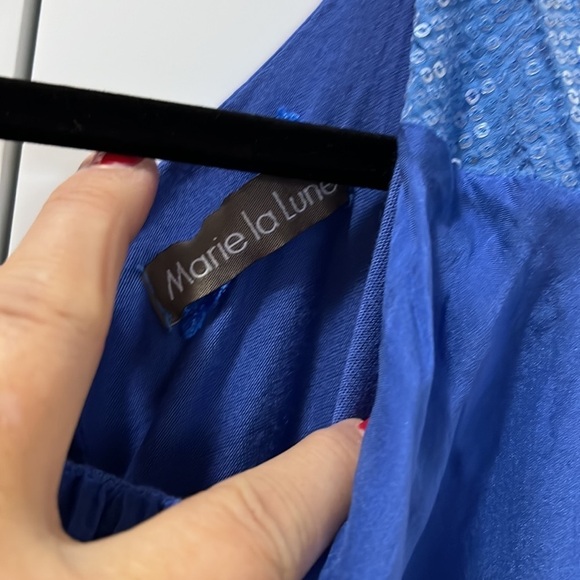 MARIE LA LUNE Blue Silk Blend Top with Sequins on Shoulder NWT - Picture 11 of 13